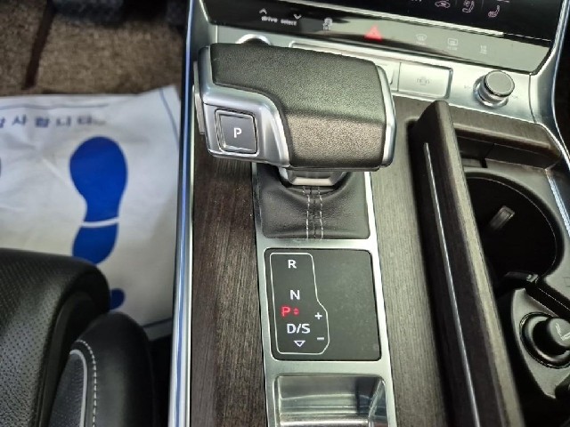 6101500826R8.jpg