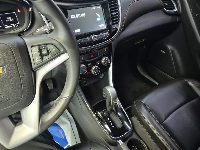 6101000892R10.jpg