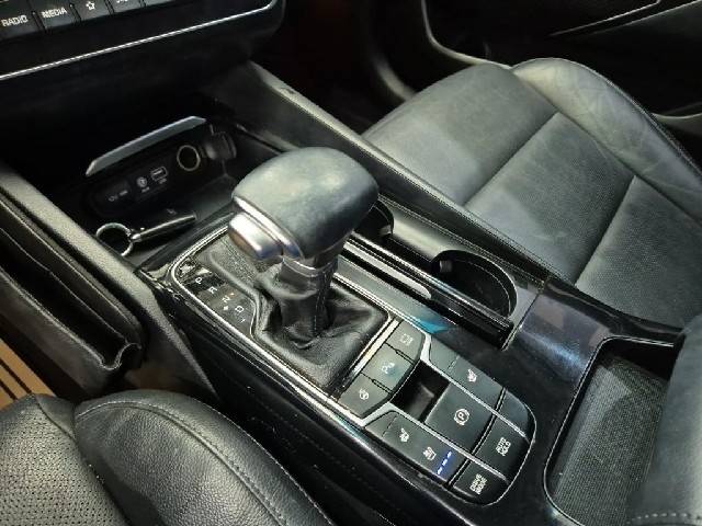 6101000738R8.jpg