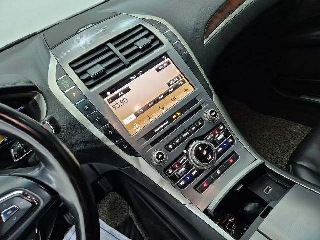 6101000591R10.jpg