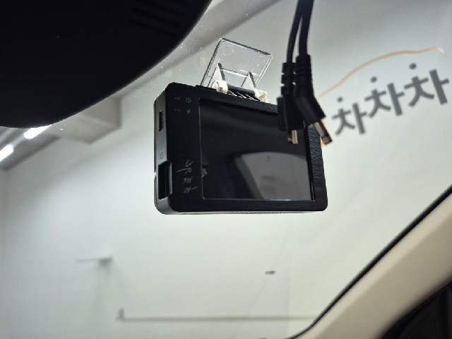 6101500247R16.jpg