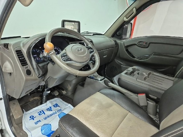 6101000979R6.jpg