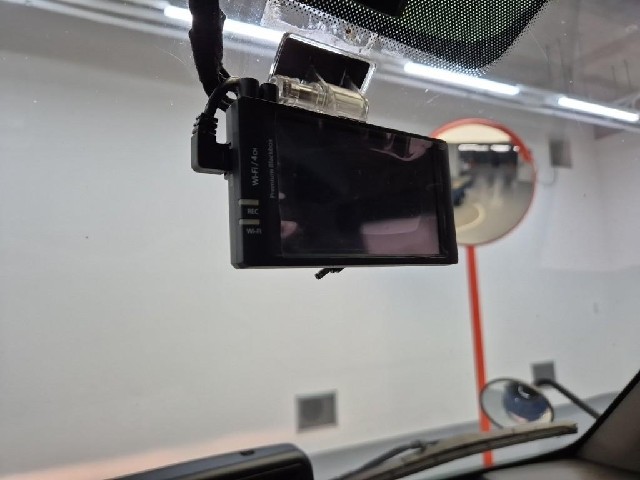 6101500541R14.jpg