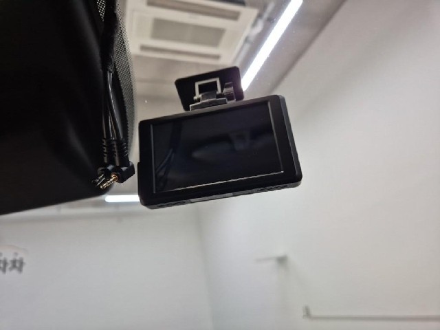 6101500396R16.jpg