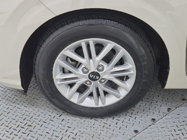 6101500068R19.jpg