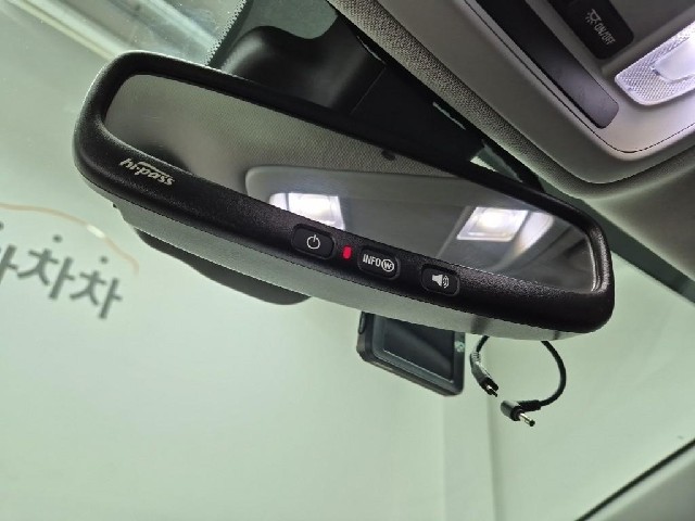6101000018R16.jpg