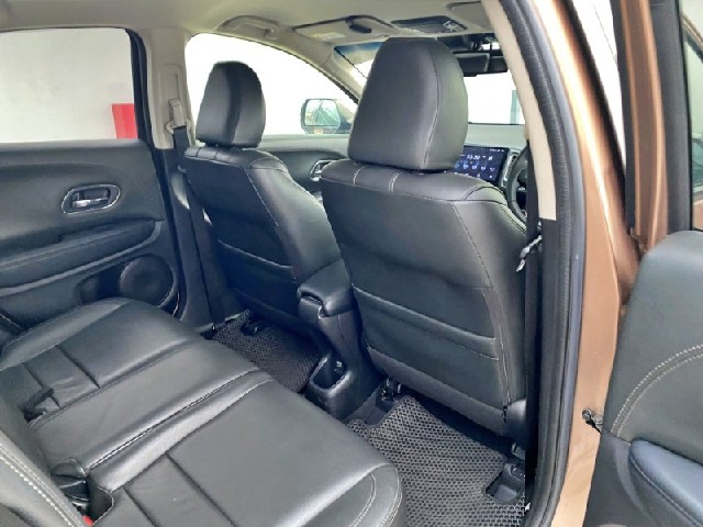 142ec5e65f8f457f02328e3b31b2a447.jpeg