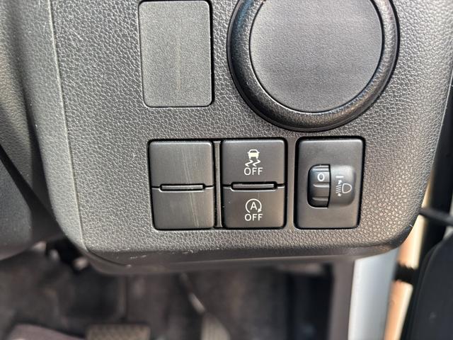 0900318A30250926W00113.jpg