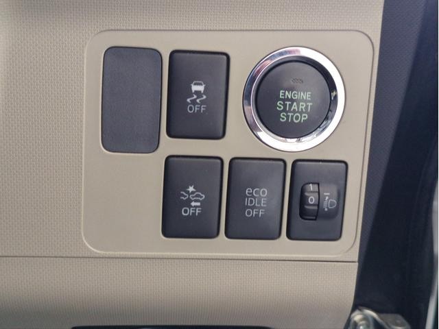 0202228A30261015W00717.jpg