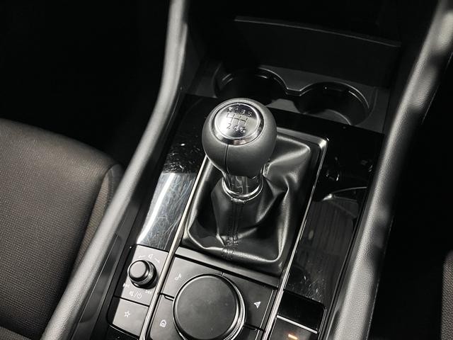 0500075A30261015W00117.jpg