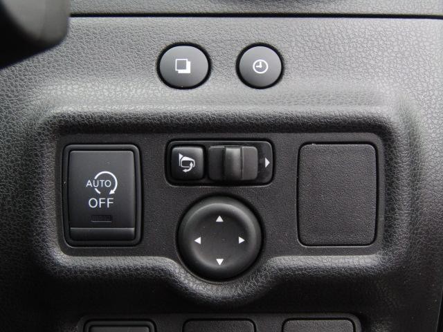 0506241A30261014W00308.jpg