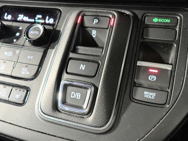 0201190A30261015W00112.jpg