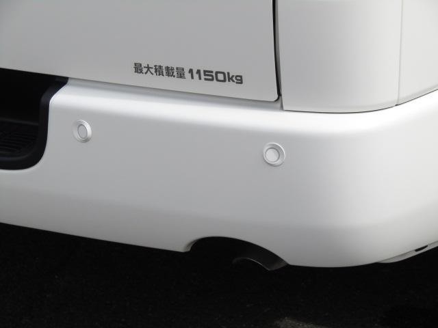 0506241A30261015W00912.jpg