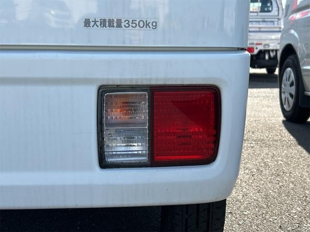 0403499A30261015W01312.jpg