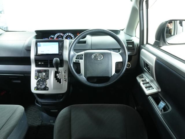 0561237A30261015W00214.jpg