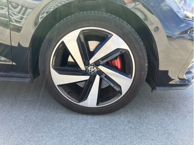 8af30ae8f8300bbbc572084005463989.jpg