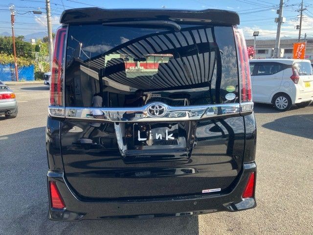 423ae2b79d94e19586265e9678bed656.jpg