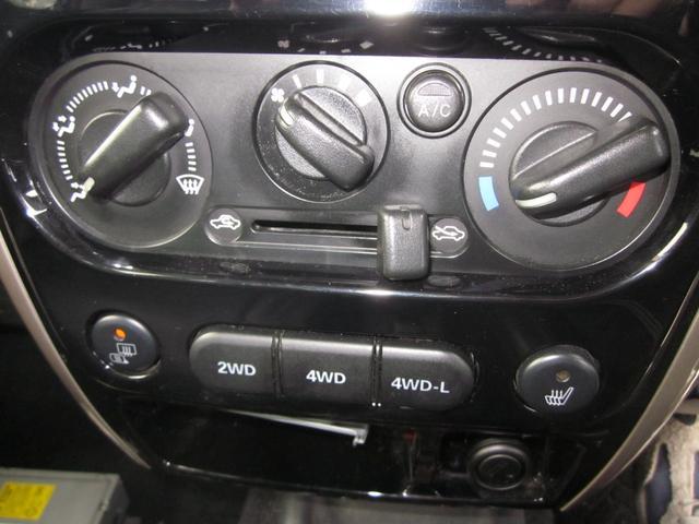0300763A30251020W00117.jpg