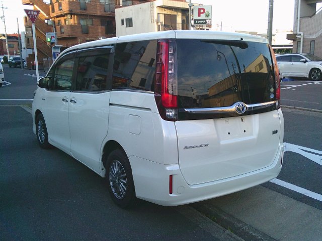 f698ecdcfa11fc389704180f26bc73cd.jpg