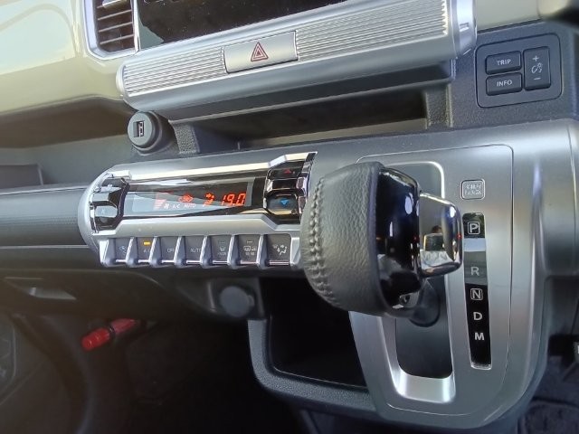 00f2fca049b2ae7c352963b2b1cafa64.jpg
