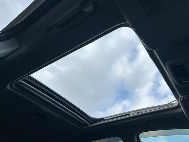0900870A30260213W00115.jpg