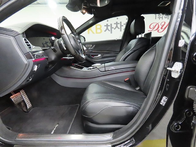 12825202daf404cbab92cdf867676736.jpeg
