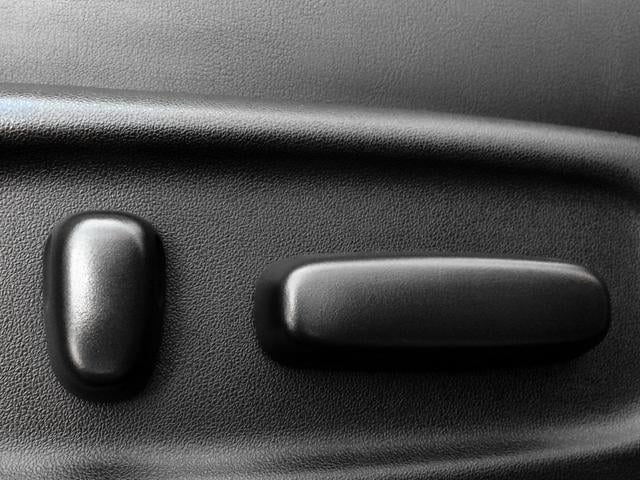 0541173A30250711W00208.jpg
