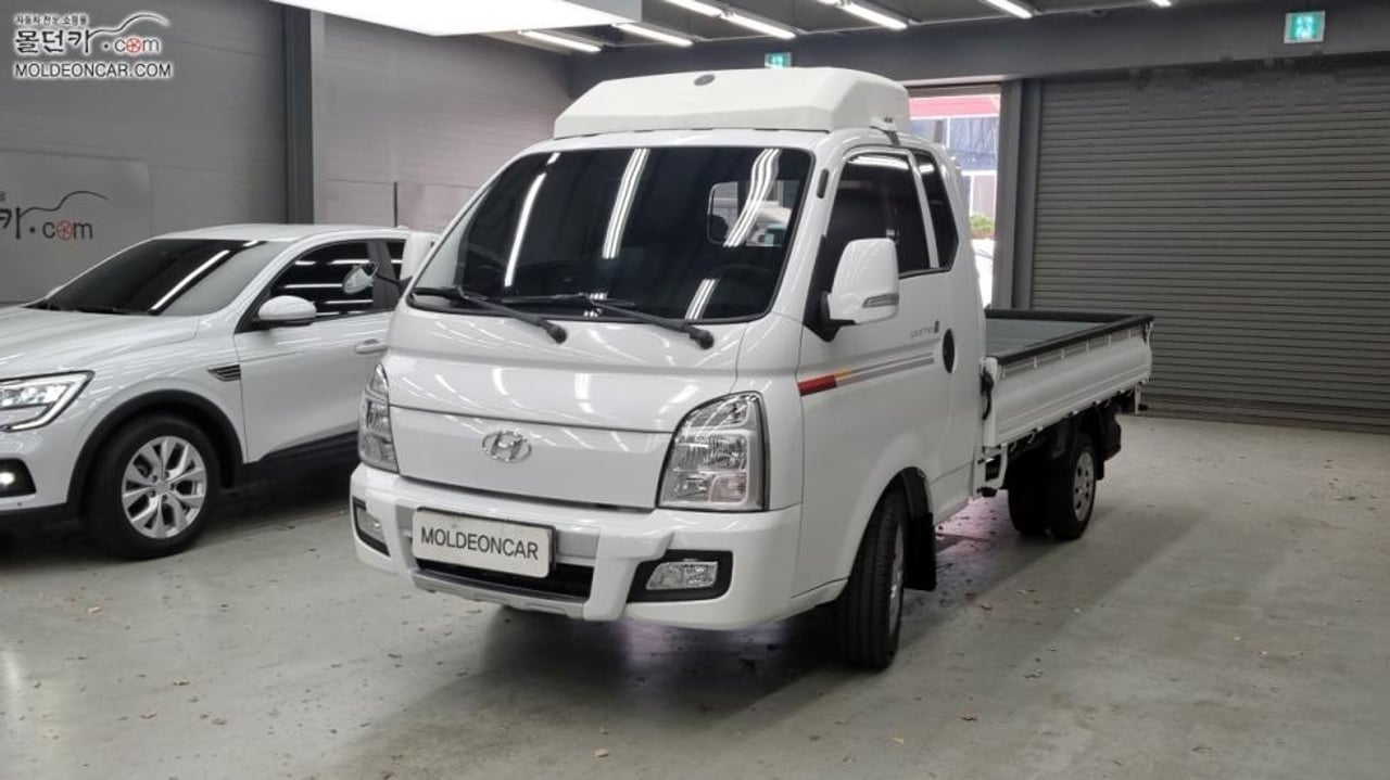 2021 Hyundai Porter, photo 1 of 1