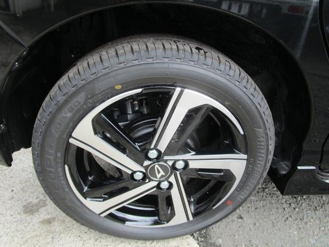 0550837A30251012W00115.jpg