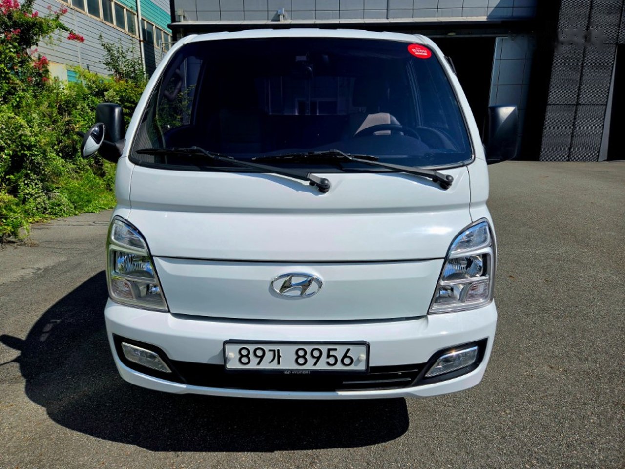 2021 Hyundai Porter, photo 1 of 1