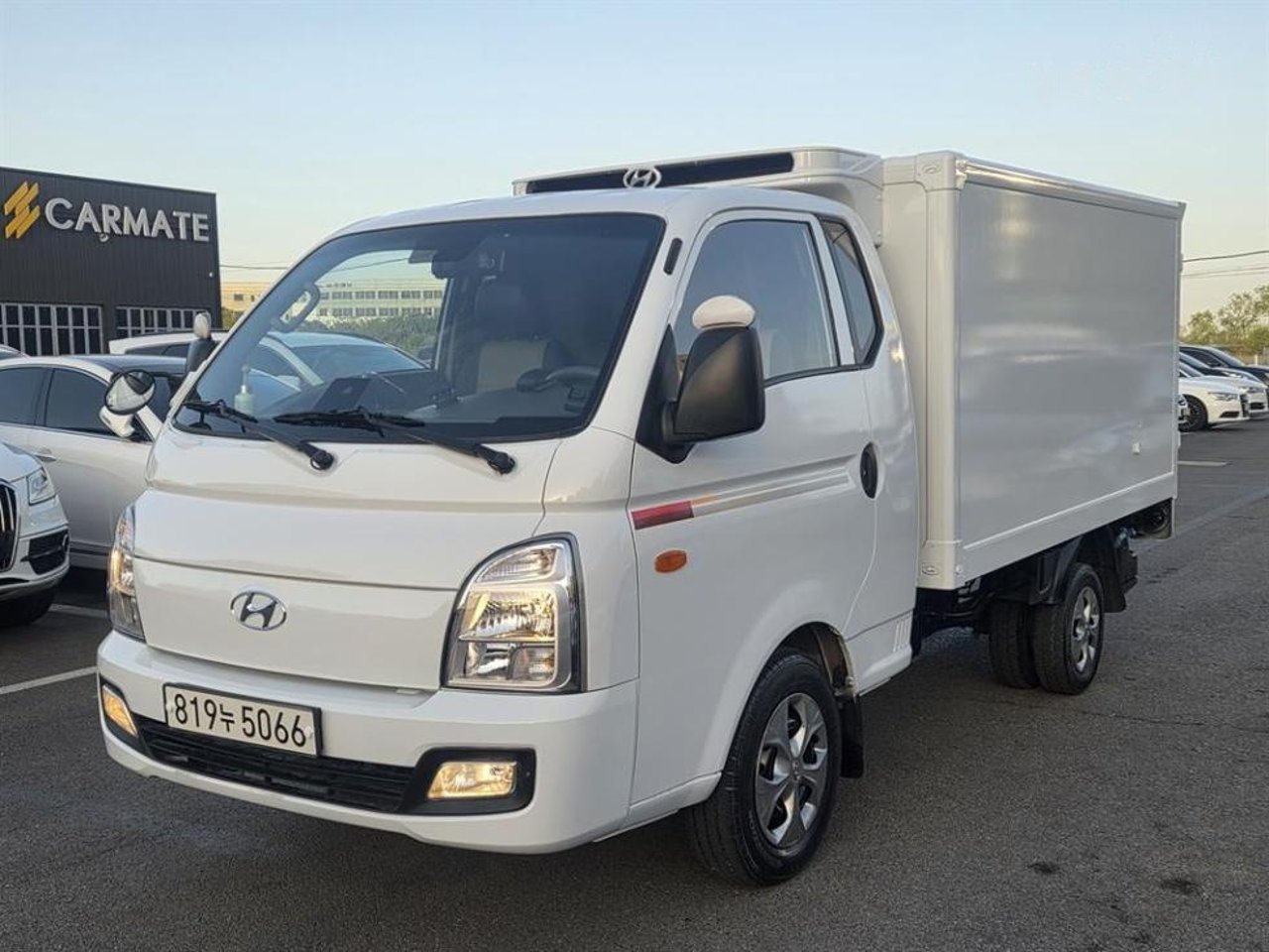 2023 Hyundai Porter, photo 1 of 1