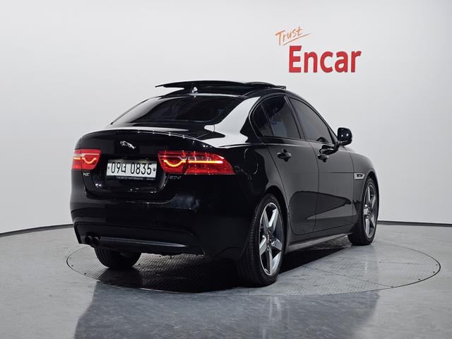 c16edc7285f6f30a0b1ef13c14fb6d51.jpeg
