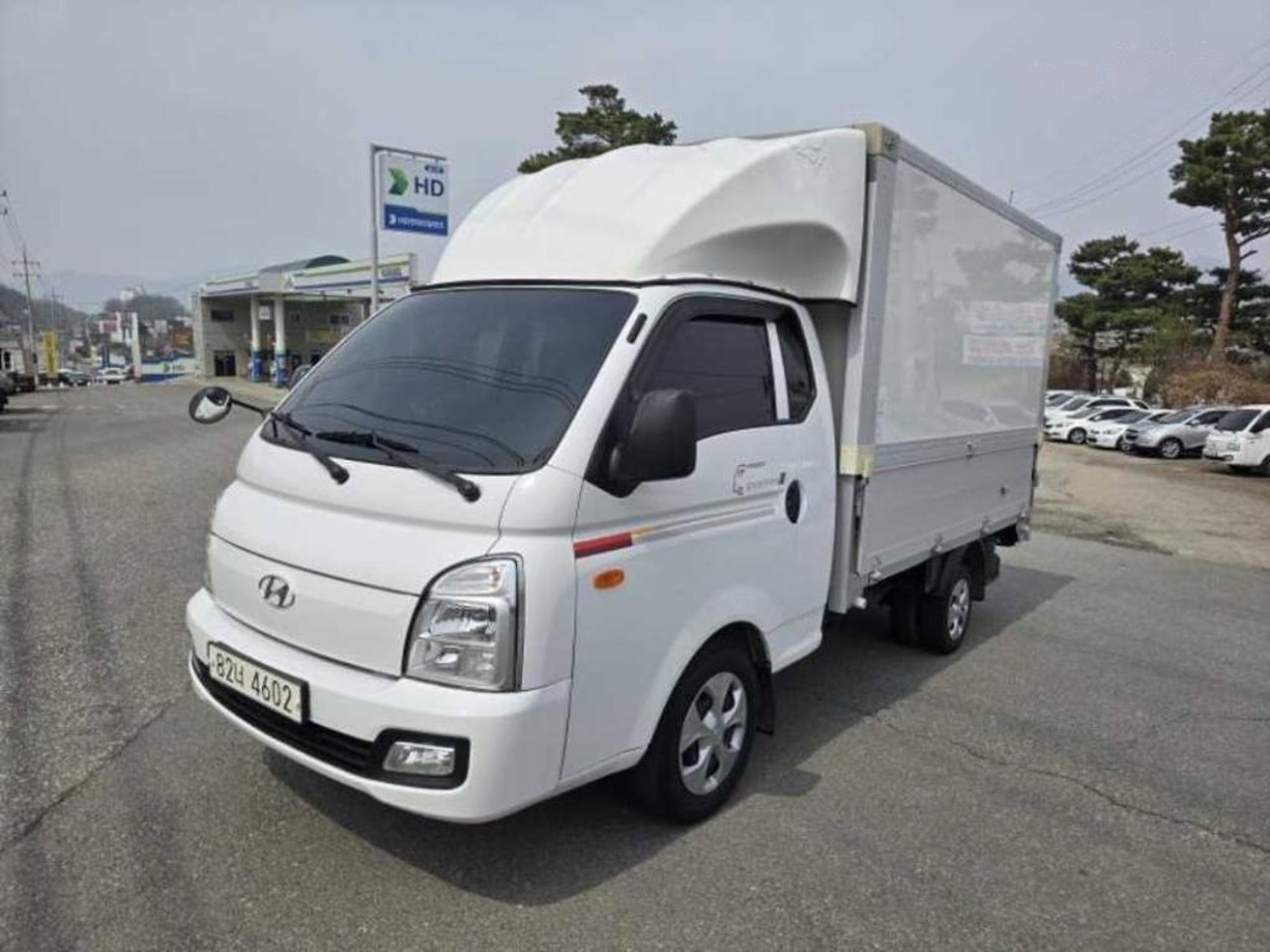 2021 Hyundai Porter, photo 1 of 1