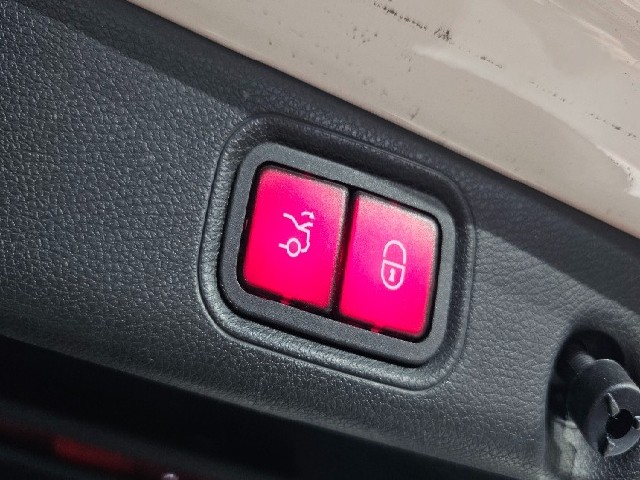 31ccb94af0284a2fa651d7fbec87ab8e.jpeg