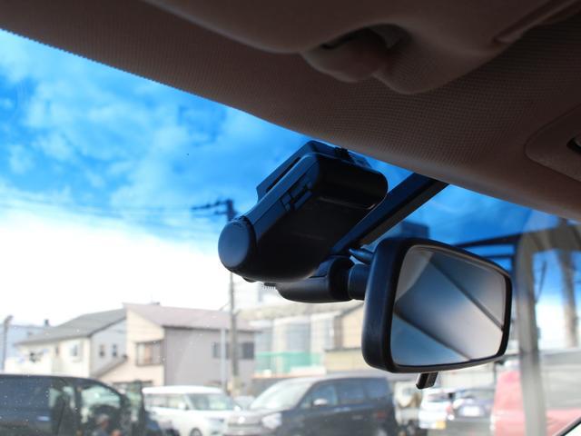 0520046A30251019W00219.jpg