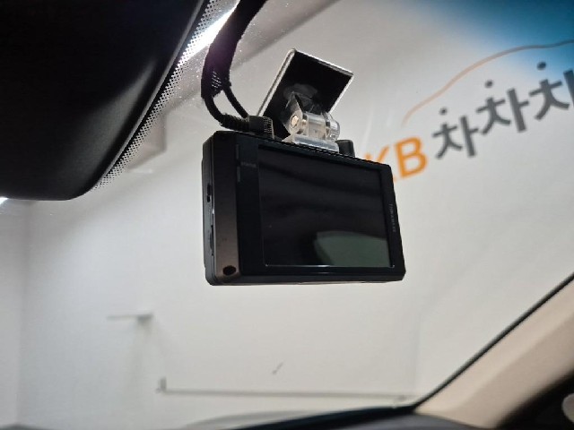 6101500748R17.jpg