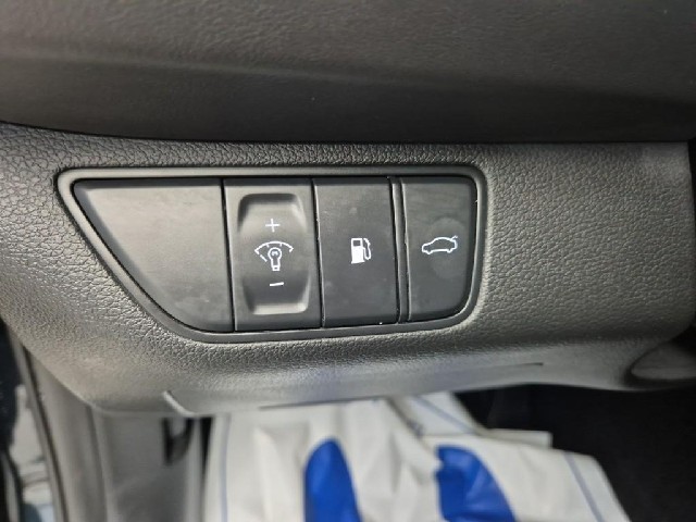6101000902R18.jpg