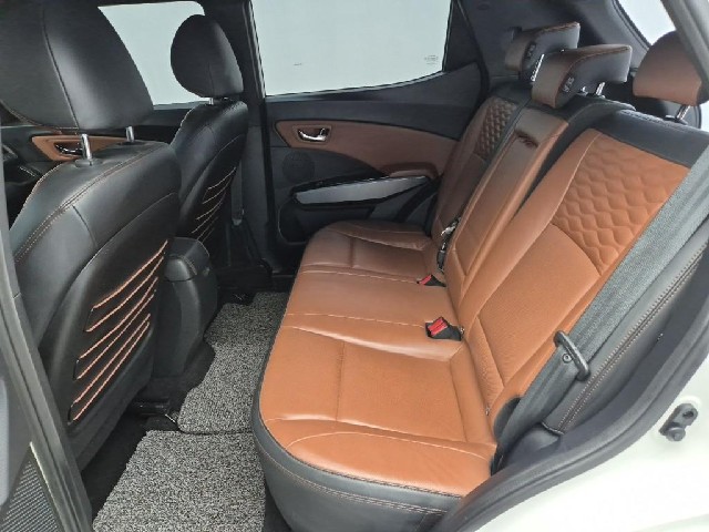 6101500792R12.jpg