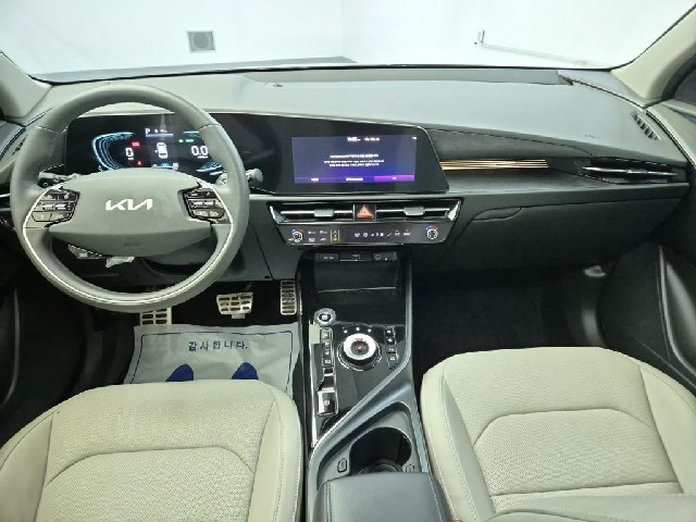 6101500598R7.jpg