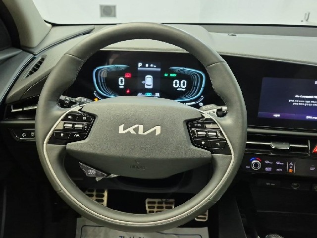 6101500598R9.jpg