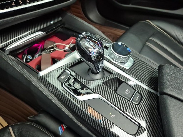 6101000792R8.jpg