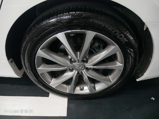 6101500706R13.jpg