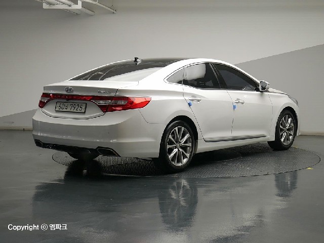 6101500706R3.jpg