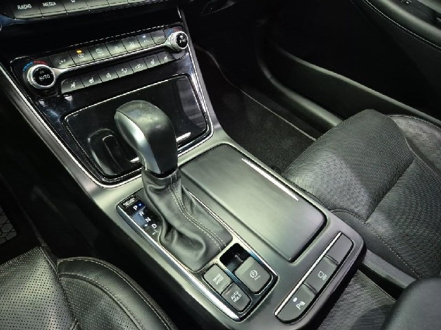 6101001106R8.jpg