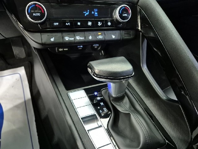 6101000832R8.jpg
