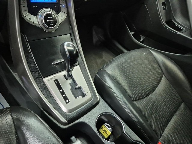 6101000586R8.jpg
