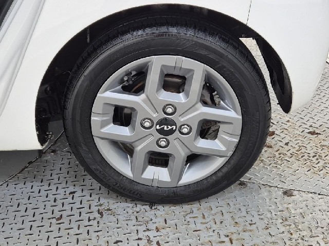 6101500467R19.jpg