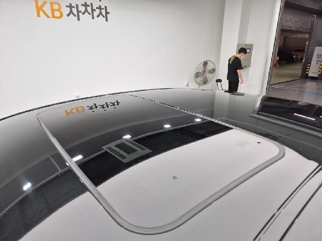 6101000486R13.jpg