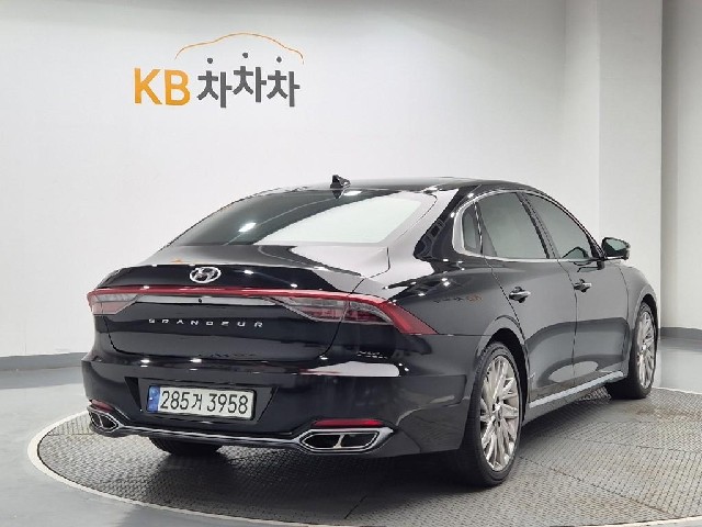 6101000122R3.jpg