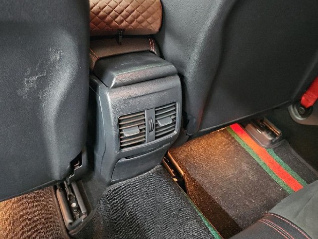 96e578fca2588f0381c21a1a48af242d.jpeg